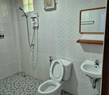 Nongbua Lamphu House | มนัสนันฐ์บ้านสวน รีสอร์ท จังหวัดหนองบัวลำภู
