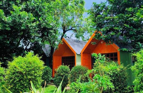 Sam Wa Tawan Ok Hotel | สวนไมตรีจิต รีสอร์ท