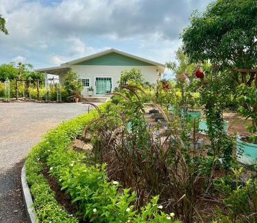 Ban Dung House | หลัง 2 เฌอเฌอ การ์เด้น เฮาส์ ที่พักคำชะโนด