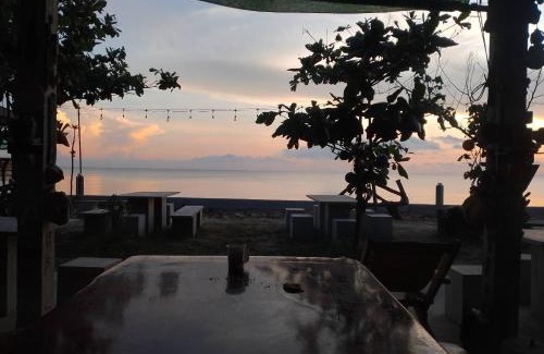 Chaiya House | หาดกำนันแคมป์ปิ้ง&ซีฟู๊ด