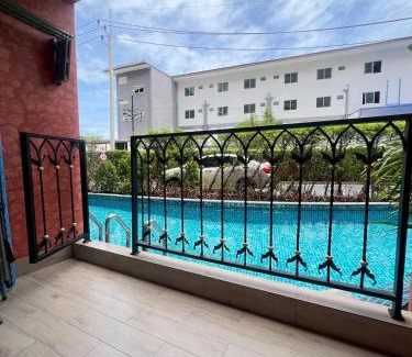 Na Kluea Apartment | เซเว่น ซี คอนโดรีสอร์ท สวนน้ำ