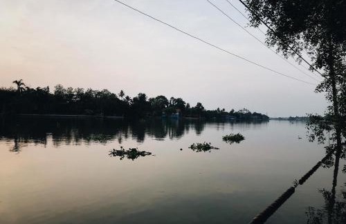 Bang Khonthi Hotel | เรือนปณาลี รีสอร์ท