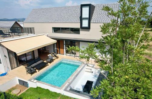 Mu Si House | แคนเทอเบอรี่ เขาใหญ่ พูลวิลล่า สระน้ำอุ่น CANTERBURY Khaoyai