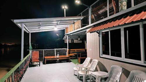 Ang Thong Boat Rental | แพถุงเงิน - ตกปลา พักผ่อน อ่างทอง