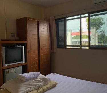 Lop Buri Hotel | โรงเเรมลพบุรีซิตี้ Lopburi City Hotel