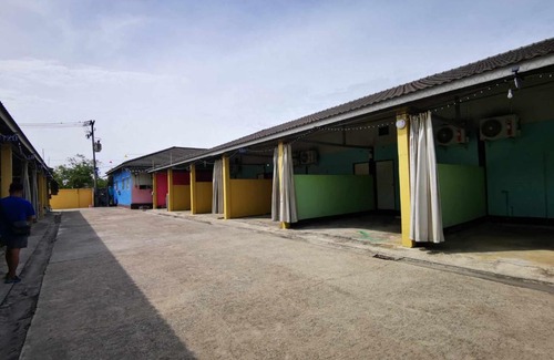 Thanyaburi House | โรงแรมฟอร์เลิฟ รังสิต