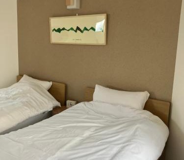 Matsuyama Apartment | えにしの宿