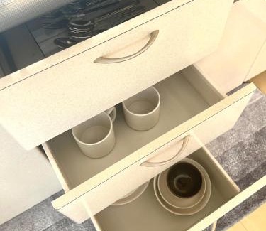 Mikawamachi Apartment | オレンジコーポ 201号室