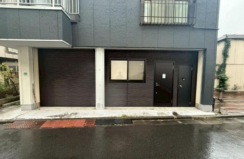 Kamiikebukuro Apartment | コーポ岡崎101