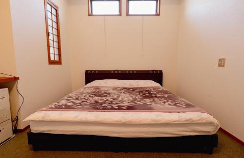 Gujo House | ペンションminiモンゴル