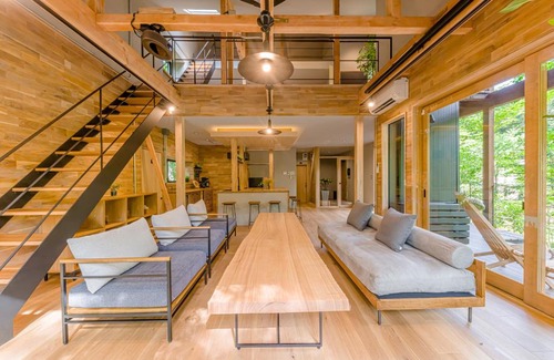 Tsumagoi House | ロックフォレスト北軽井沢