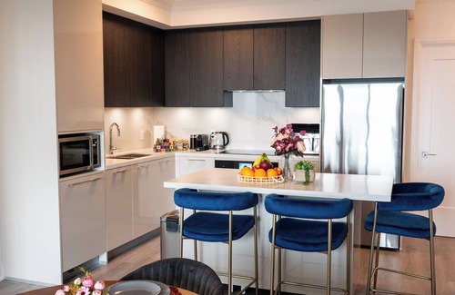 Markham Apartment | 万锦市中心豪华景观公寓3房2.5卫2parking