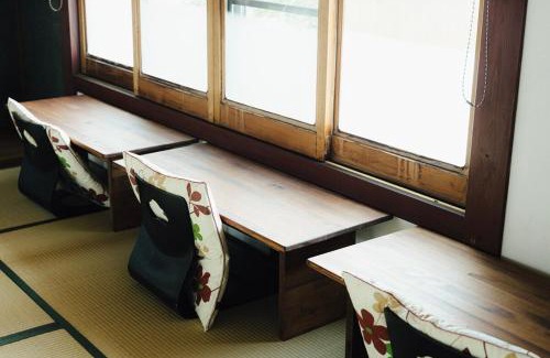 Nagahama Ski Chalet | 上丹生山根邸本館 ご家族or企業向けワーケーション施設 古民家貸切