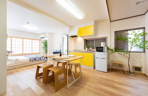 Taito Apartment | 上野秋葉原駅へ徒歩6分＃100平米の2LDK＃空港へ45分＃ Wi-Fiあり
