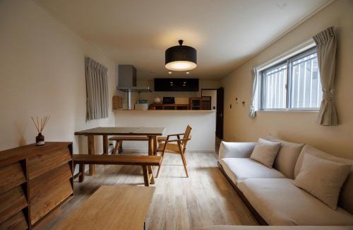 Naniwa Villa | 八万の宿