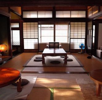 Ono House | 古民家ゲストハウス ナマケモノ