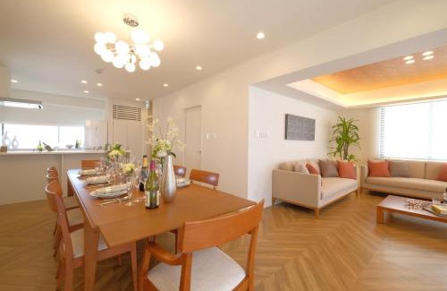 Matsuyama Apartment | 国際通りまで車で5分 那覇空港まで車で8分 最大15名 As bld