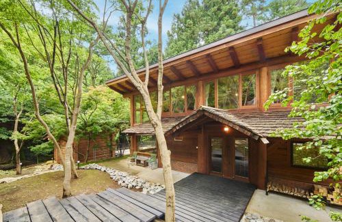 Tsuru House | 大自然の貸切Villa 都心から90分 最大10名 貸切サウナ 完全プライベート空間
