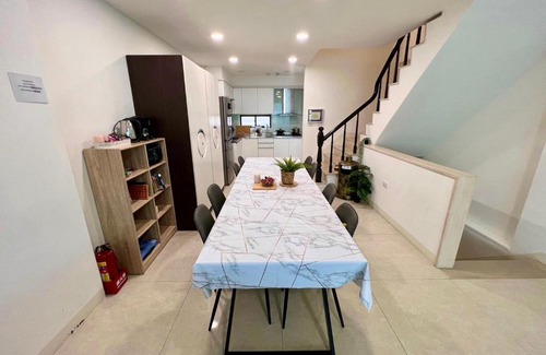 Anping House | 安平運河晴海301大床4人房 可停車