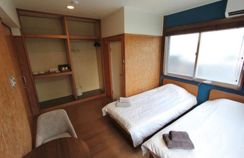 Aka Hotel | 宿 ウラケラマ Urakerama