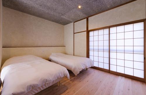 Takaharu Apartment | 山すそ雫の宿 稲穂