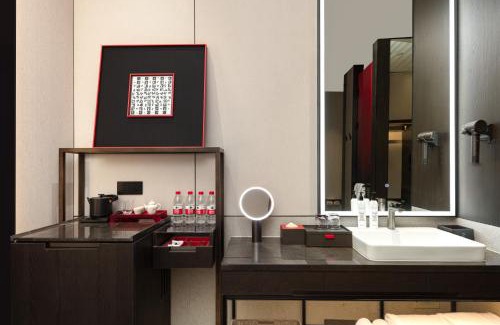 East Huanshi Road Hotel | 广州中山大学附属医院淘金地铁站观涧酒店