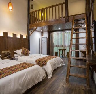 Wulingyuan House | 张家界畔山驿栈