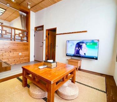 Tainan City Centre House | 慢步南國 台南故事民宿 Slow Tainan Homestay