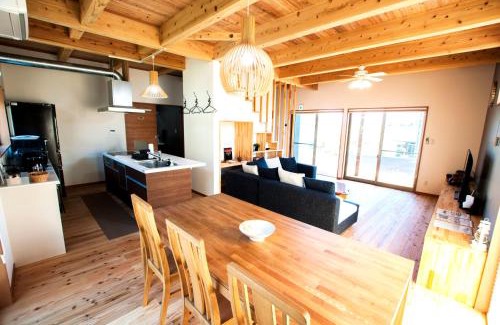Yakushima Villa | 新築貸切 屋久島の地杉香る 完全貸切別荘 家族やグループでの利用にぴったり