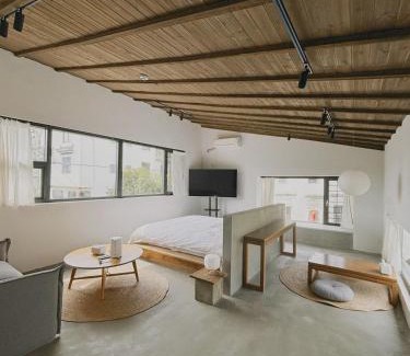 Wuyuan Bed & Breakfast | 无用民宿Useless Inn