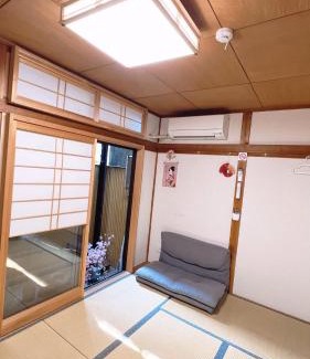 Minami House | 東雲夏~距京都站900米步行12分、近鄰東寺站150米步行2分，三室一廳兩衛浴二層獨棟~最多可住9人