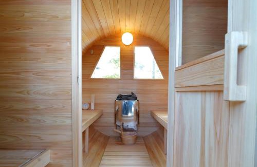 Nasu Apartment | 森deワーケなすっぽ 木の温もりとホテルライクな佇まい 森のバレルサウナ