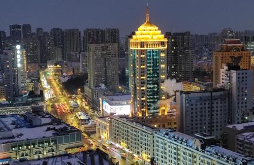 Dao Li Apartment | 比邻中央大街江景公寓 楼下松花江 索道 地铁 防洪纪念塔