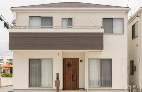 Chatan Villa | 海まで徒歩30秒!人気の北谷エリアでまるまる一棟ゆったり貸し切り!