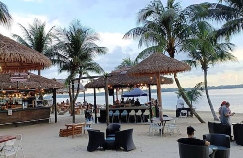 Central District Condo | 海滨度假屋3BR~Walk to Beach Seaview@4-13pax#RoyalStrand