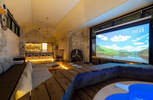 Hakone Villa | 『箱根登山線』駅徒歩圏内※Bus stop徒歩1分※大勢で遊びたい & 癒されたい