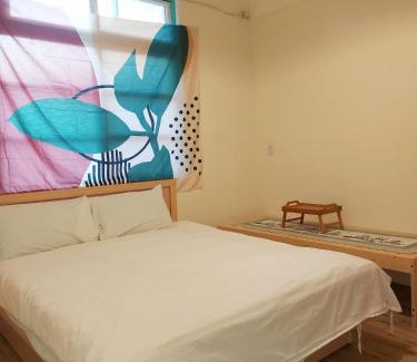 Taitung City Centre House | 老宅小巷6人包棟民宿