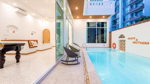 Central Pattaya Villa | 芭提雅中心区独栋泳池别墅5卧6卫3厅KTV鱼池billiards烧烤芭提雅海滩步行街500m双条车