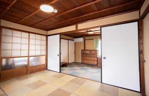 Toyokawa Apartment | 豊川稲荷10分の一棟貸 ホタルヤ
