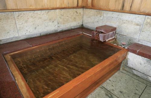 Isawa Onsen House | 貸切温泉風呂付 ゲストハウス璃洛-りらく- 石和温泉 日本式宿 健康朝食付