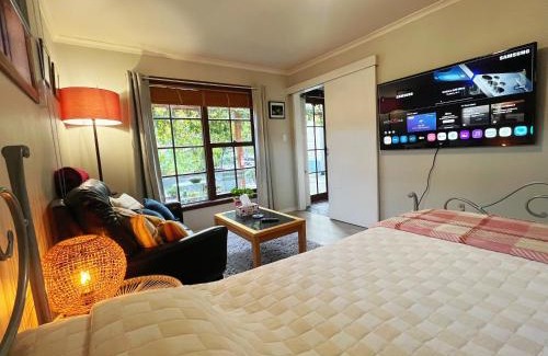 Blackmans Bay Apartment | 阳光花园公寓 临近海滩与市中心