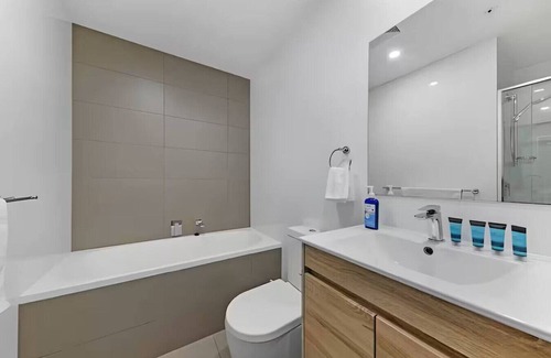 Harris Park Apartment | 高层公寓，2分钟可以到达火车站，购物中心，设施便利