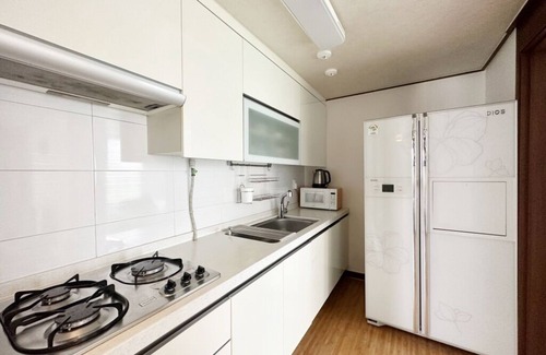 Cheongdam Apartment | 강남 청담범신 아파트 3베드룸 고급 풀옵션