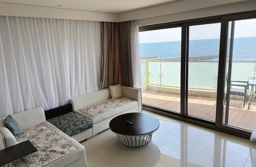 Seongsan Apartment | 섭지코지 해변/성산일출봉 오션뷰 아파트
