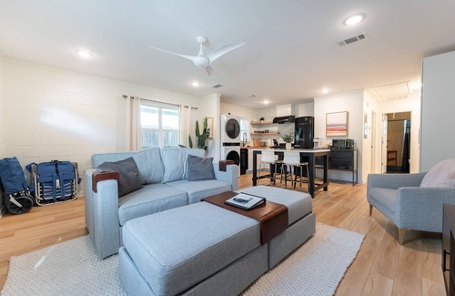 Saint Simons Island House | 0.2 miles to the Beach! | New Retro Duplex | Sleeps 2