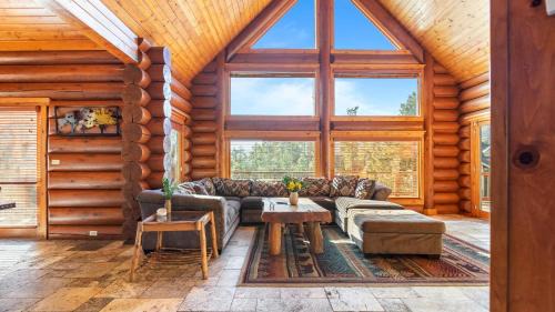 Castle Glen Estates House | 0.5mi to the Lake Deck w Views Poker Table Eagle Ridge Retreat by AvantStay