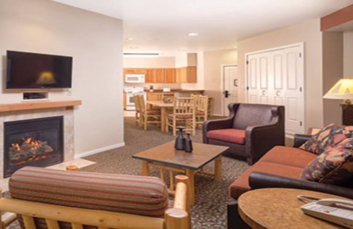 West Yellowstone Condo | 0.8 miles to Yellowstone Gate- One Bedroom - sometimes 2BD for 1BD price - ask