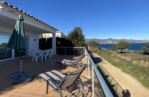 Port de la Selva House | 008 House to rent with garden , terrace and sea views