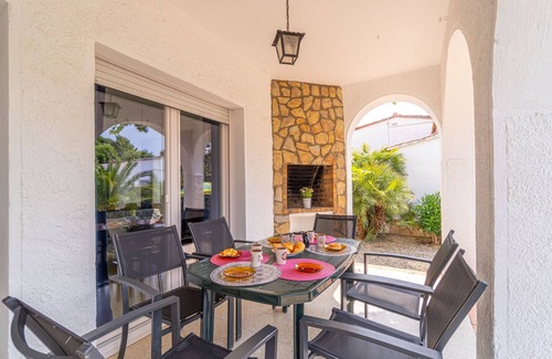Castello d'Empuries Villa | 0119-MONTSENY House with studio
