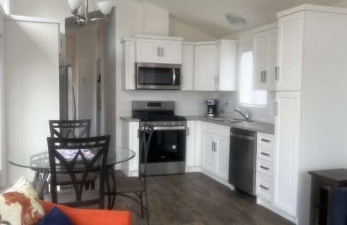 Regional District of Mount Waddington Apartment | 02 - Orca Lookout Cottage